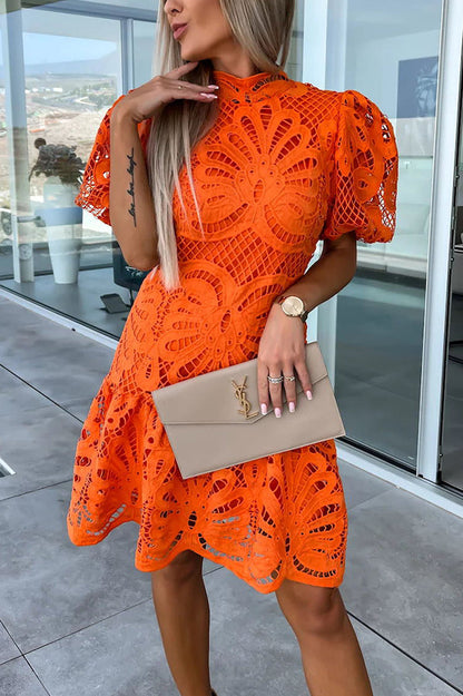 Vestido Doce Encanto – Mini com Manga Bufante e Renda de Crochê - Priya