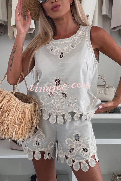 Conjunto Angie – Blusa Bordada Sem Manga + Shorts com Cintura Elástica - Priya