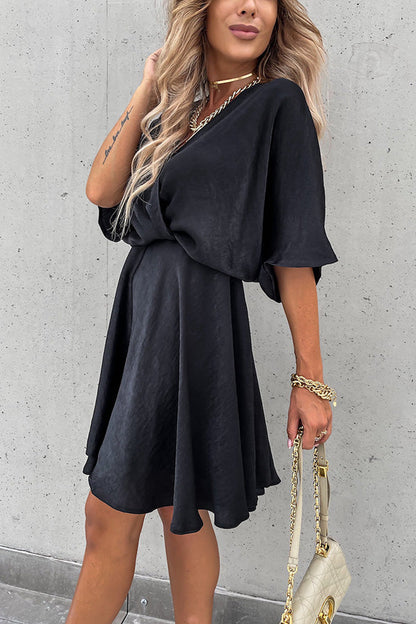 Vestido Laura – Satin com Manga Morcego - Priya