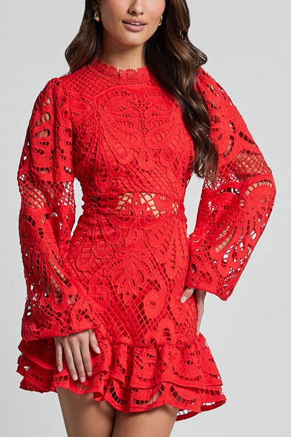 Vestido Isabela – Mini de Renda com Manga Longa e Cintura Ajustada - Priya